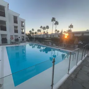 https://apartamentos-tivoli.in-canary-islands.com